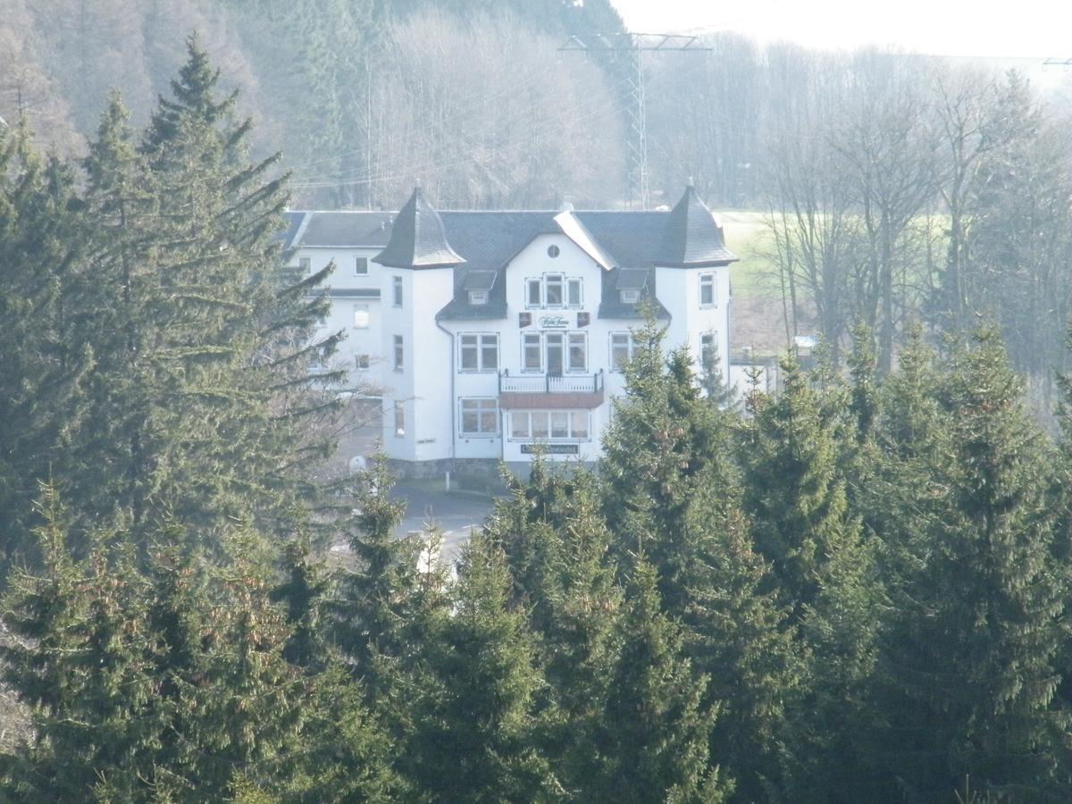 Grossbreitenbach Hotel Restaurant Hohe Tanne מראה חיצוני תמונה
