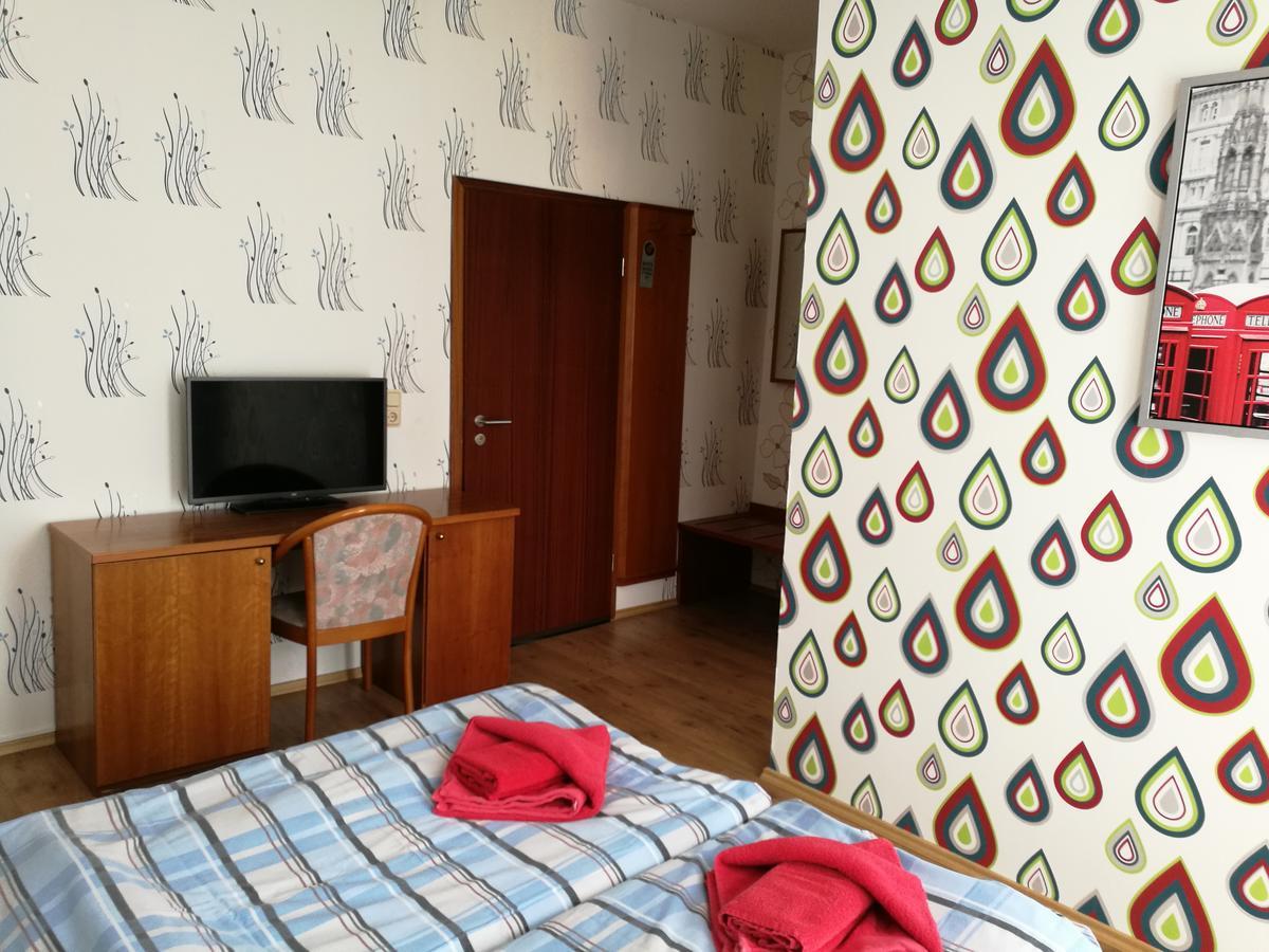 Grossbreitenbach Hotel Restaurant Hohe Tanne מראה חיצוני תמונה